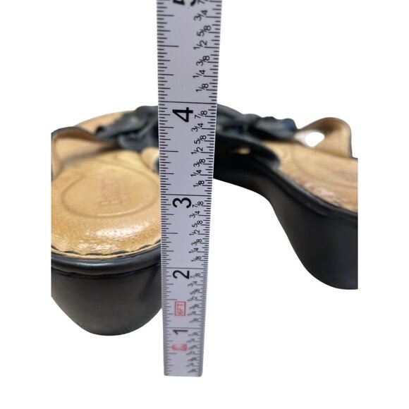 Born Womens Black Leather floral 2" Wedge Slip-On sandals Size 8/39 SKU 8370 - Picture 6 of 12